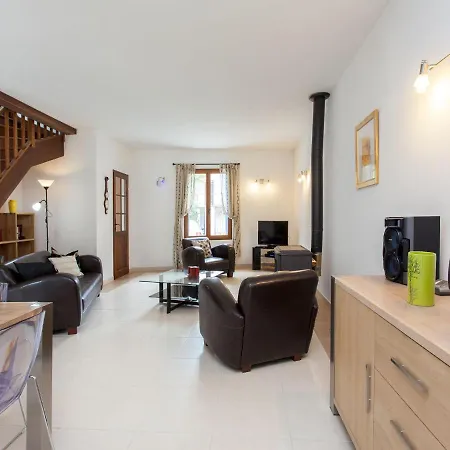 Hirondelle - A Beautiful In The Heart Of The Cathar Country *